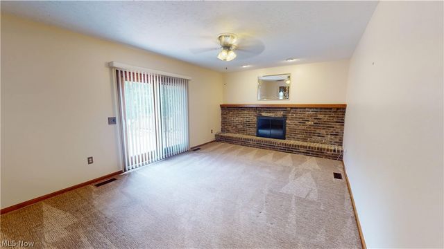 7420 Royalview Drive, Parma, OH 44129