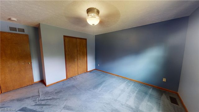 7420 Royalview Drive, Parma, OH 44129