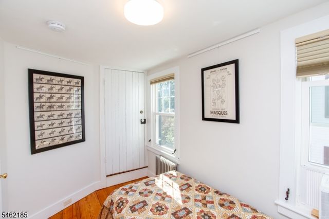 31 E Main St, Flemington Boro, NJ 08822