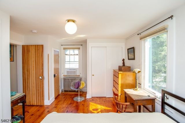 31 E Main St, Flemington Boro, NJ 08822
