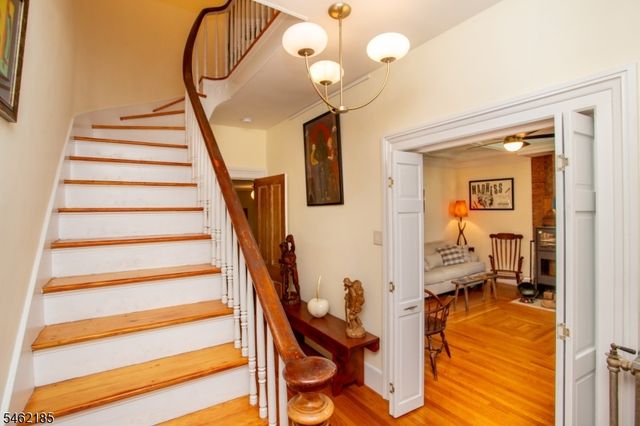 31 E Main St, Flemington Boro, NJ 08822