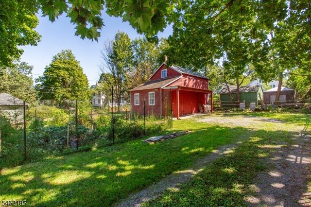 31 E Main St, Flemington Boro, NJ 08822