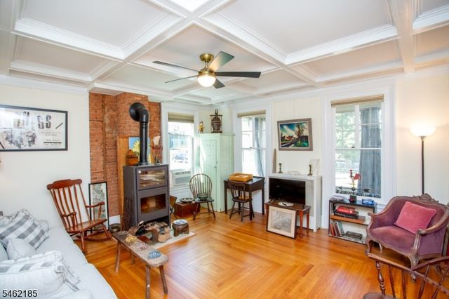 31 E Main St, Flemington Boro, NJ 08822