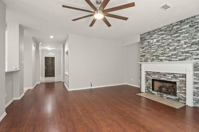 2106 Long Trail Path Court, Spring, TX 77373