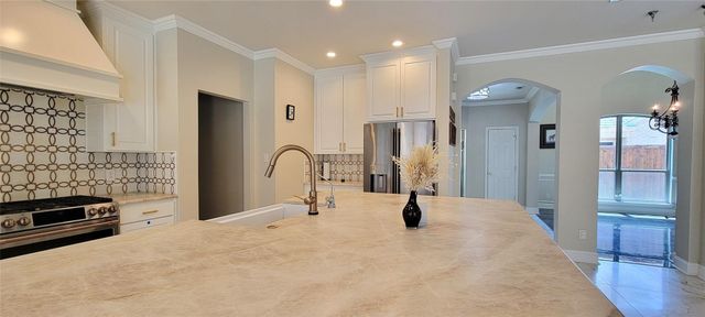 1904 Thompson Court, Flower Mound, TX 75028