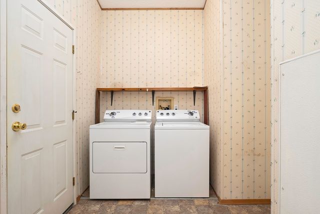 1570 S Peach Street SPC 4, Medford, OR 97501