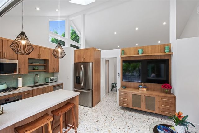 4323 Laurelgrove Avenue, Studio City, CA 91604