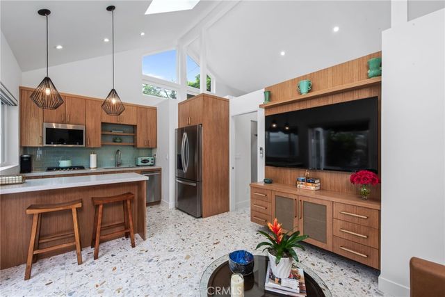 4323 Laurelgrove Avenue, Studio City, CA 91604