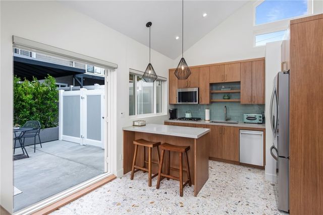 4323 Laurelgrove Avenue, Studio City, CA 91604
