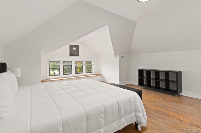 374 E Grand Boulevard 2A, Detroit, MI 48207