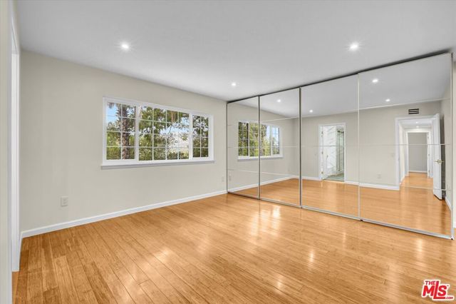 9721 Nevada Avenue, Los Angeles, CA 91311