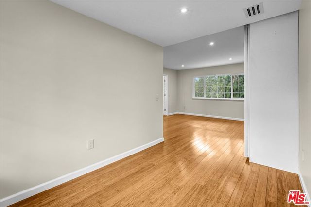 9721 Nevada Avenue, Los Angeles, CA 91311