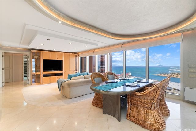 425 South Street 3502, Honolulu, HI 96813