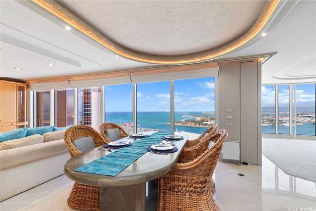 425 South Street 3502, Honolulu, HI 96813