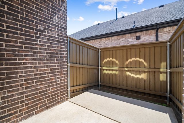 2001 Olivereta Drive, Little Elm, TX 75068