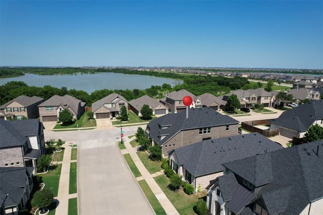 2001 Olivereta Drive, Little Elm, TX 75068