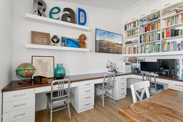 5913 W GROVERS Avenue, Glendale, AZ 85308