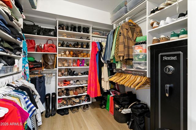 5913 W GROVERS Avenue, Glendale, AZ 85308