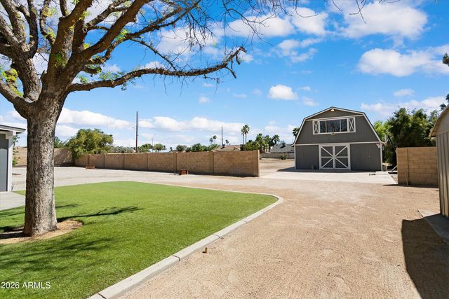5913 W GROVERS Avenue, Glendale, AZ 85308