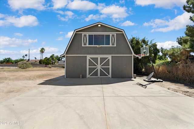 5913 W GROVERS Avenue, Glendale, AZ 85308