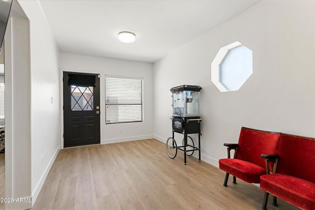 5913 W GROVERS Avenue, Glendale, AZ 85308