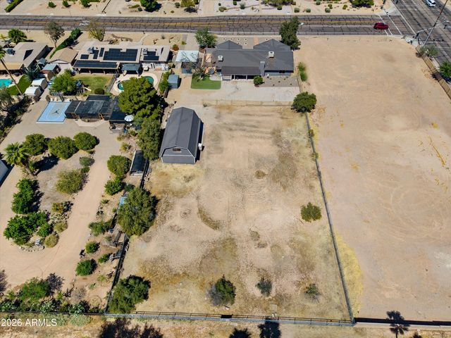 5913 W GROVERS Avenue, Glendale, AZ 85308