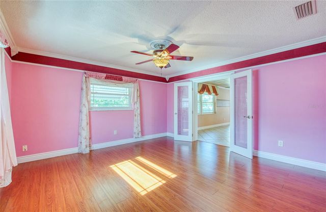 9548 141ST STREET, Seminole, FL 33776