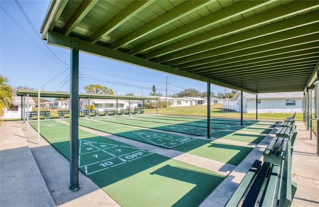 9548 141ST STREET, Seminole, FL 33776