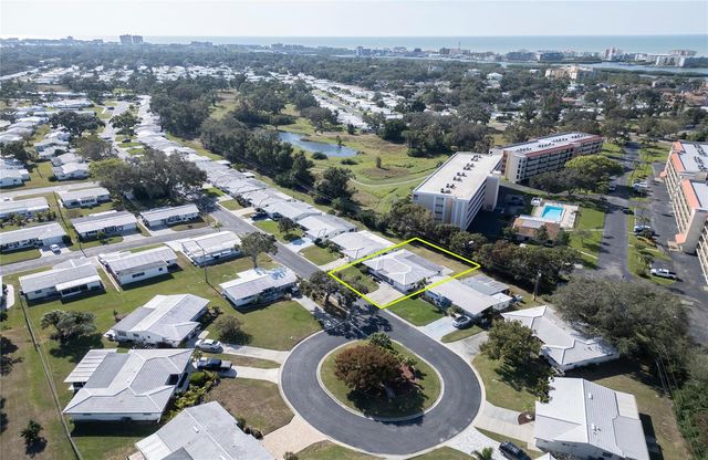 9548 141ST STREET, Seminole, FL 33776