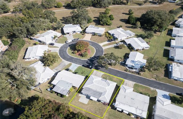 9548 141ST STREET, Seminole, FL 33776