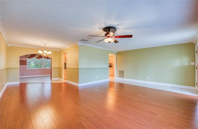 9548 141ST STREET, Seminole, FL 33776