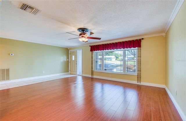 9548 141ST STREET, Seminole, FL 33776