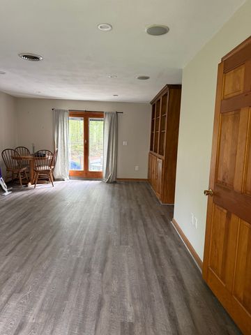 129 Balcom St 1, Mansfield, MA 02048