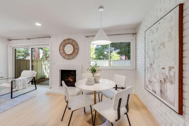 1070 Mercedes Avenue 1, Los Altos, CA 94022