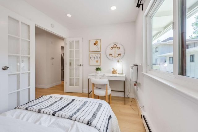 1070 Mercedes Avenue 1, Los Altos, CA 94022