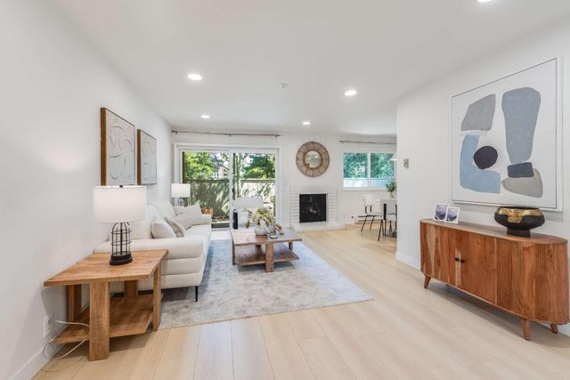 1070 Mercedes Avenue 1, Los Altos, CA 94022