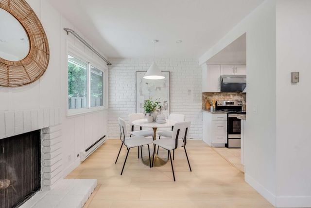 1070 Mercedes Avenue 1, Los Altos, CA 94022