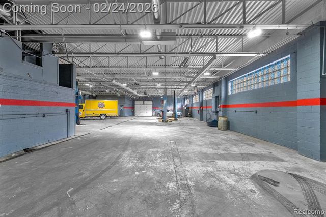 22541 Grand River Avenue, Detroit, MI 48219