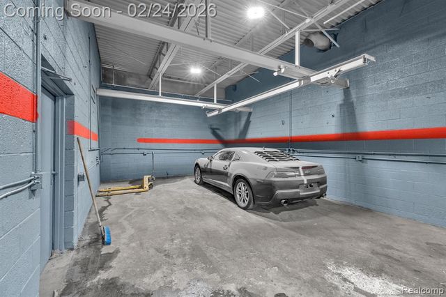 22541 Grand River Avenue, Detroit, MI 48219