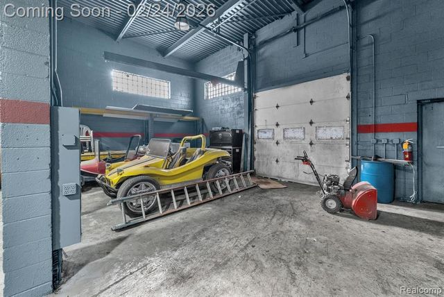 22541 Grand River Avenue, Detroit, MI 48219