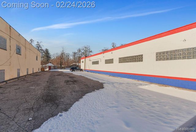 22541 Grand River Avenue, Detroit, MI 48219