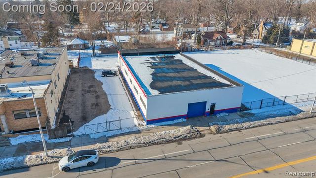 22541 Grand River Avenue, Detroit, MI 48219