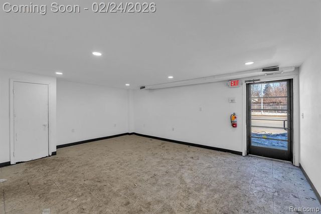 22541 Grand River Avenue, Detroit, MI 48219