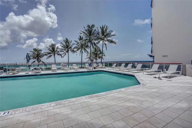 6767 Collins 901, Miami Beach, FL 33141