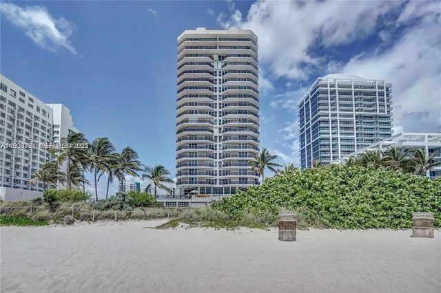 6767 Collins 901, Miami Beach, FL 33141