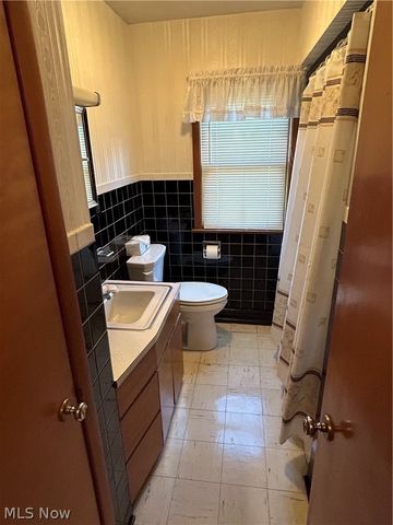 6908 Orchard Boulevard, Parma Heights, OH 44130