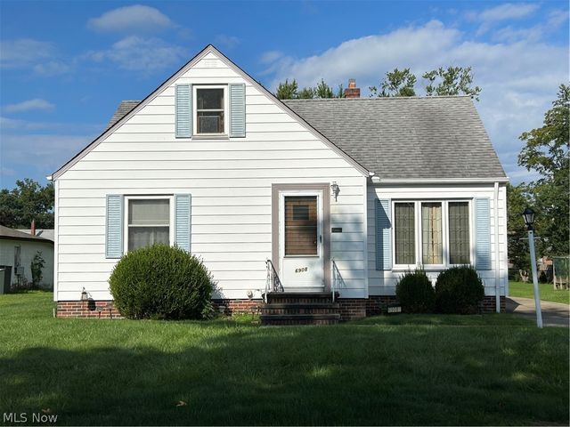 6908 Orchard Boulevard, Parma Heights, OH 44130