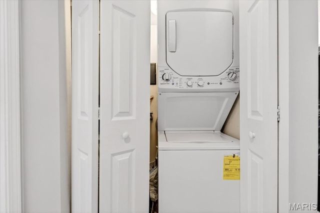 1432 Thrush Place, Brentwood, MO 63144