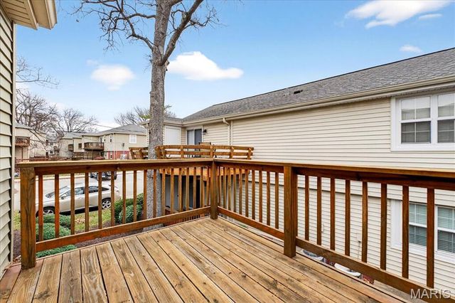 1432 Thrush Place, Brentwood, MO 63144