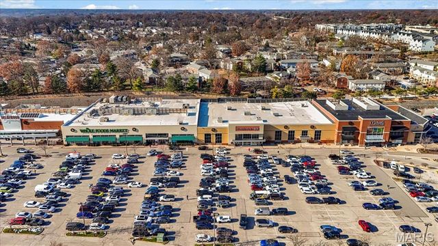 1432 Thrush Place, Brentwood, MO 63144